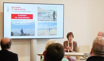 Anneke Ruitenberg-Parsons during the in memoriam presentation for her husband at SETAC Vienna